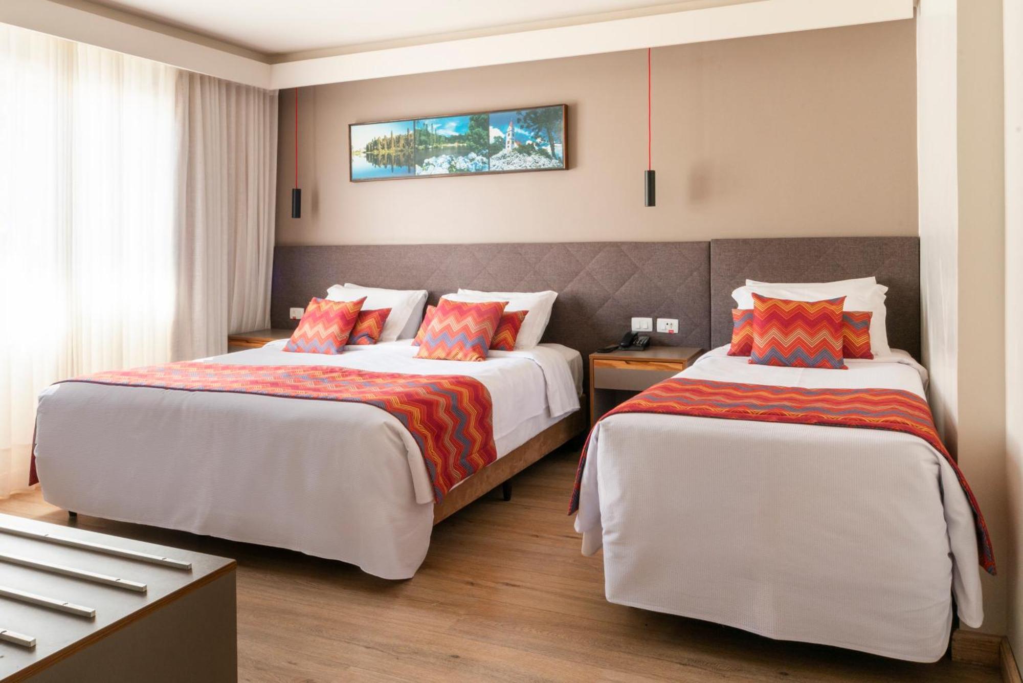 Hotel Laghetto Stilo Centro Грамаду Экстерьер фото