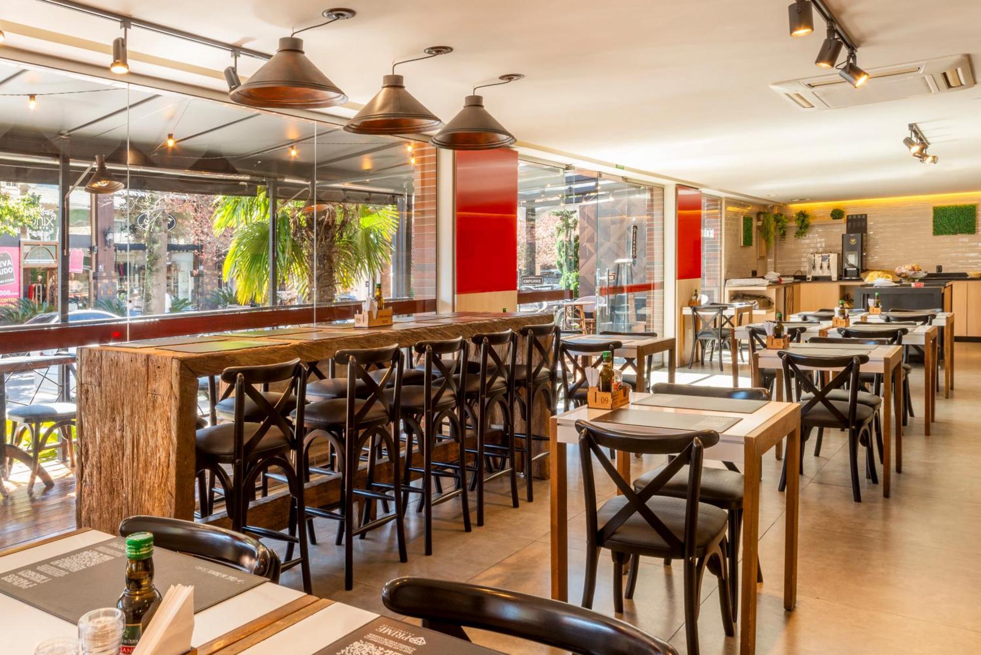 Hotel Laghetto Stilo Centro Грамаду Экстерьер фото Restaurant in Madrid