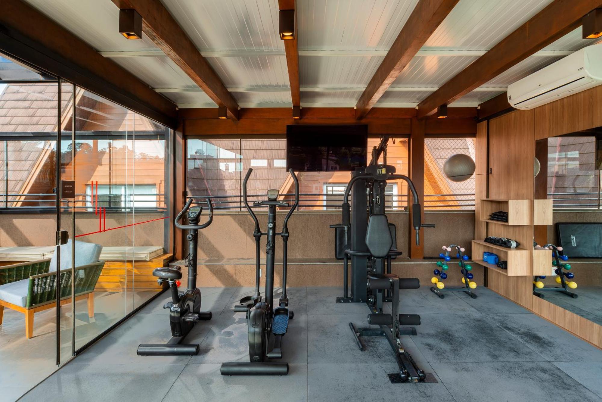 Hotel Laghetto Stilo Centro Грамаду Экстерьер фото The gym at the hotel